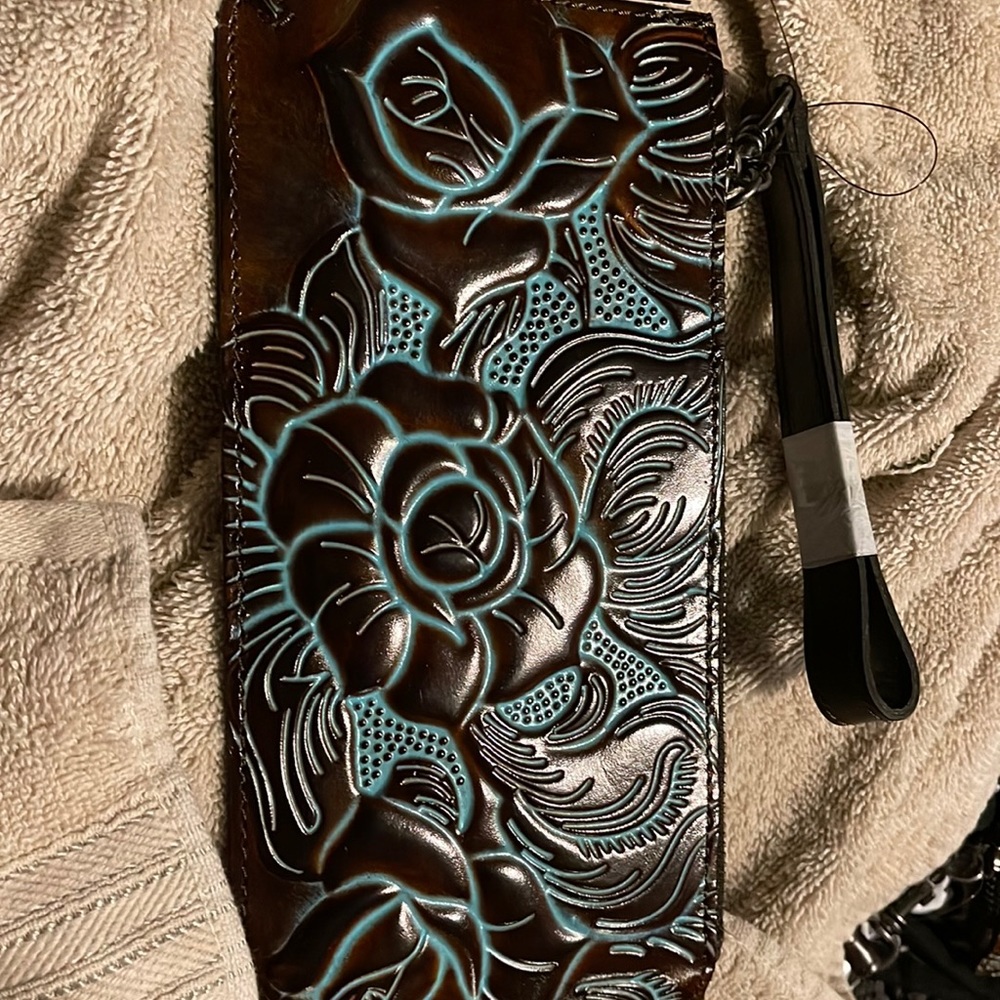 Patricia Nash wristlet